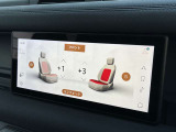 【12ウェイ電動フロントシート(ヒーター、メモリ、2ウェイマニュアルヘッドレスト付)】季節を問わず快適なドライブができるようヒーターが搭載されております。