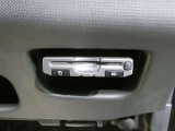 アンテナ分離型ETCです ETC本体は目立つところに設置していないのでデザイン的にも安全性も高いです 高速道路をご利用される方は必需品ですよ