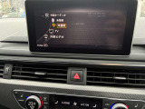 メディアの入力ソースを選択できる操作画面。お気に入りの音源と一緒に、普段の移動や旅先への道のりを楽しめます。対応する接続機器や再生方法は実機で確認し、ご希望の使い方に合わせてわかりやすくご案内します。