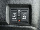 ◆両側電動スライドドア◆狭い駐車場でも乗り降りが楽々♪お子様が隣の車にドアを当ててしまう心配もございません!小さなお子様連れの方もこれで安心。