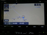 純正ナビを装備。タッチパネル式で使いやすく、お出かけもラクラクです。