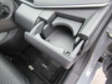 運転席用のドリンクホルダーです!
