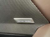 BMW専門のメカニックが、100項目にも上るポイントを徹底的にチェック。交換基準に達した部品があれば、弊社負担にて交換後、お客様へご納車致します。