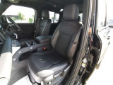 シートは座り心地もよく設計されております。また助手席も使用感は少なくきれいな状態を保って入庫しております。