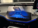 バックカメラにより駐車時の後方確認も楽にできます。