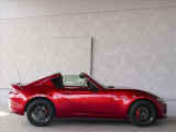 神戸マツダ神戸西インター店は、通常ディーラー+&alpha;の次世代型店舗としてROADSTER EXPERIENCE SPACEの冠を掲げ、「いつでも・誰でも・気軽に会いに行ける」ロードスターUカー専門店。