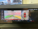 パーキングアシストプラス:トップビュー+3Dビュー、パノラマビューが含まれ車の周囲の状況をディスプレイで確認できます。スマートフォンからリモートで3Dビューで周囲を確認できます。
