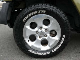 仕入れ車の内装クリーニングも忘れず行います!車内は居る時間が長いからこそキレイに仕上げていきます。