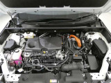 エンジンルームもスチーム洗浄済荷室も広々