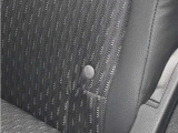 ◆ISOFIX◆シートベルトいらずでチャイルドシートと固定金具を連結するだけでがっちり固定できます。