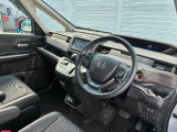 当社の展示車両は全社クリーニング済み!徹底したルームクリーニングを行っておりますので、安心して気持ちよくお乗りいただけます。エンジンルームも洗浄済みです!