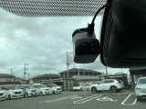 日産純正のドライブレコーダーがあれば、高速での走行時や夜間、もしもの事故の瞬間などどんな状況下にあってもしっかりと録画し、鮮明な画像で細部まで確認できます。