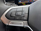 アダプティブクルーズコントロールACC/トラベルアシストを手元で簡単操作。前走車追従や車線維持をサポートし、快適なドライブを実現。