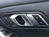 車両の詳細、ご質問につきましては、営業スタッフまでお気軽にご連絡下さいませ。遠方のお客様には実車の詳細動画送信も承ります。お問合せをお待ち致しております。