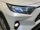 ★LEDヘッドライト★LEDは明るく遠くまで照らす光量で夜間走行の視認性を高めます。長寿命で省電力!見た目もスタイリッシュです。