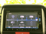 CDやFM、AM、テレビ、ミュージックラックなど、選べる音楽・映像ソースを一覧で表示。使いたい項目を画面から確認しやすく、日々の移動に合わせて活用できます。