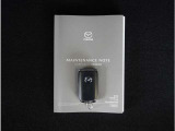 【スマートキー】鍵を持っているボタンを押すだけでエンジン始動。ドアの施錠もボタンを押すだけ。鍵は無くさない様にポケットに入れたまま。