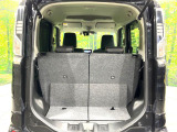 普段のお買い物や通勤、送迎等に十分な荷室スペースを確保しております。セカンドシートを倒すと、大きな荷物の積載も可能です♪