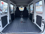 荷物をたっぷり載せて広々ドライビング♪夏でも冬でも、アウトドアやショッピングを思い切り楽しみましょう!