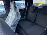 冬のボーナスフェア価格!新車からノマド純正色シズリングレッドメタリックペイント新車黒かNEWペイント登録済み未使用車お早めにお好きなパーツメーカでリフトUP&ボディカスタムお得に可能です是非ご相談ください