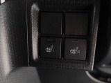 運転席と助手席にはシートヒーターも付いています!