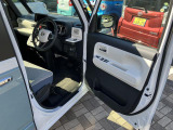 更新は随時行っておりますが、現車のみの在庫となりますので、お出かけ前に必ず在庫・商談状況の確認、来店のご予約のご連絡お願いいたします。
