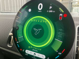 お車でお越しの際は、首都高速6号線・加平ICより5分、環状7号線沿いにございます。