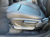 ★車内は剛性の高いピラーとサイドドアビームによって保護されており、万が一の衝突の際にも強固なセーフティを確保します。