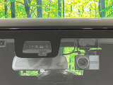 【スズキ セーフティサポート】走行中に前方の車両等を認識し、衝突しそうな時は警報とブレーキで衝突回避と被害軽減をアシスト。より安全にドライブをお楽しみいただけます。