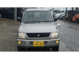 当店では、車両をご覧いただくために、事前の来店予約をおすすめしております。タイミングによっては他のお客様と商談中だったり、車両が一時移動している場合があるためです。