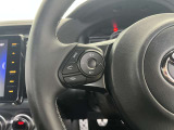 付いてて便利!とても人気の高い装備のスマートキーシステム。キーを携帯しているだけで、ドアロックの開閉可能な装備です。