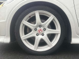 中古車は全てWeb在庫です。現車はストックヤードにて保管しており常時展示はしておりませんので、現車をご確認の場合は事前にお電話にてご連絡お願い致します。075-922-2313 定休日:毎週水曜日