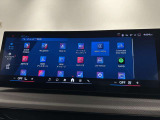 Apple CarPlayやAndroid Autoなど、スマートフォンとの連携にも対応。さまざまな機能をディスプレイに集約し、快適でスマートなドライブをサポートします