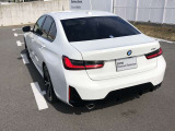 車両の詳細、ご質問につきましては、営業スタッフまでお気軽にご連絡下さいませ。遠方のお客様には実車の詳細動画送信も承ります。お問合せをお待ち致しております。