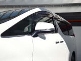 自社工場を3拠点完備しております。重整備やカスタムを始め、ご購入後のお車のメンテナンスも弊社にお任せください。