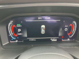 視認性の高いメーターで運転情報を的確に把握できます!
