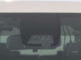 サポカーは、高齢運転者を含めたすべてのドライバーによる交通事故の発生防止・被害軽減対策の一環として、国が推奨する新しい自動車安全コンセプトです。詳しくは販売店スタッフまでおたずねください。