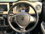 【ステアリングスイッチ】運転中、前方から目線をそらすことなく、オーディオ等の操作が可能な便利機能!安心&快適なドライブを演出してくれます♪