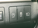 運転席から手の届きやすい位置に各種スイッチをまとめ、走行状況や周囲に合わせた設定を行いやすい配置です。日常の運転を支える装備を身近に扱えます。