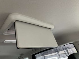 後席用モニターが付いているので、渋滞でも後部座席の方を飽きさせません♪