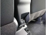 充電用USB端子付き。スマートフォンなどの充電に便利です。