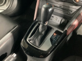 全てのトランスミッションのメリットを兼ね備えた理想的なAT、それがSKYACTIV-DRIVE(スカイアクティブドライブ)。「滑らかな変速」「ダイレクト感のあるシフトフィール」そして「低燃費」が特長!