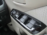 運転席ドアスイッチ