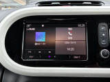 お手持ちのスマホに無料の専用アプリ「R&Go」をインストールしBluetoothでペアリングすることで、「車両情報」「メディア」「電話」「ナビゲーション」機能を利用することができます