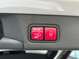 スタッフ全員が自動車保険の資格を保有しており、万が一の事故の際のサポート体制を整えております。メルセデス・ベンツ自動車保険プログラムをご用意しております。無料証券診断を行います!