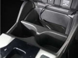 ◆ドリンクホルダー◆手の届きやすい場所にドリンクホルダーがあり、とても便利です。