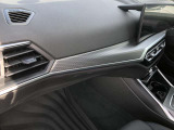車両の詳細、ご質問につきましては、営業スタッフまでお気軽にご連絡下さいませ。遠方のお客様には実車の詳細動画送信も承ります。お問合せをお待ち致しております。