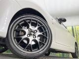 【BBS製16インチアルミホイール】大人気メーカーのホイールを装備♪軽量・高硬度のアルミホイールは、ハンドリング・加速など、走りの質を向上してくれます♪