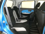 ゆとりある広々とした車内空間は、ドライブを始め買い物やレジャーなど、幅広く活躍します。一人でもみんなとでもお出かけを楽しみましょう!