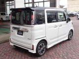 リアまわりを含む車両全体を確認できます。